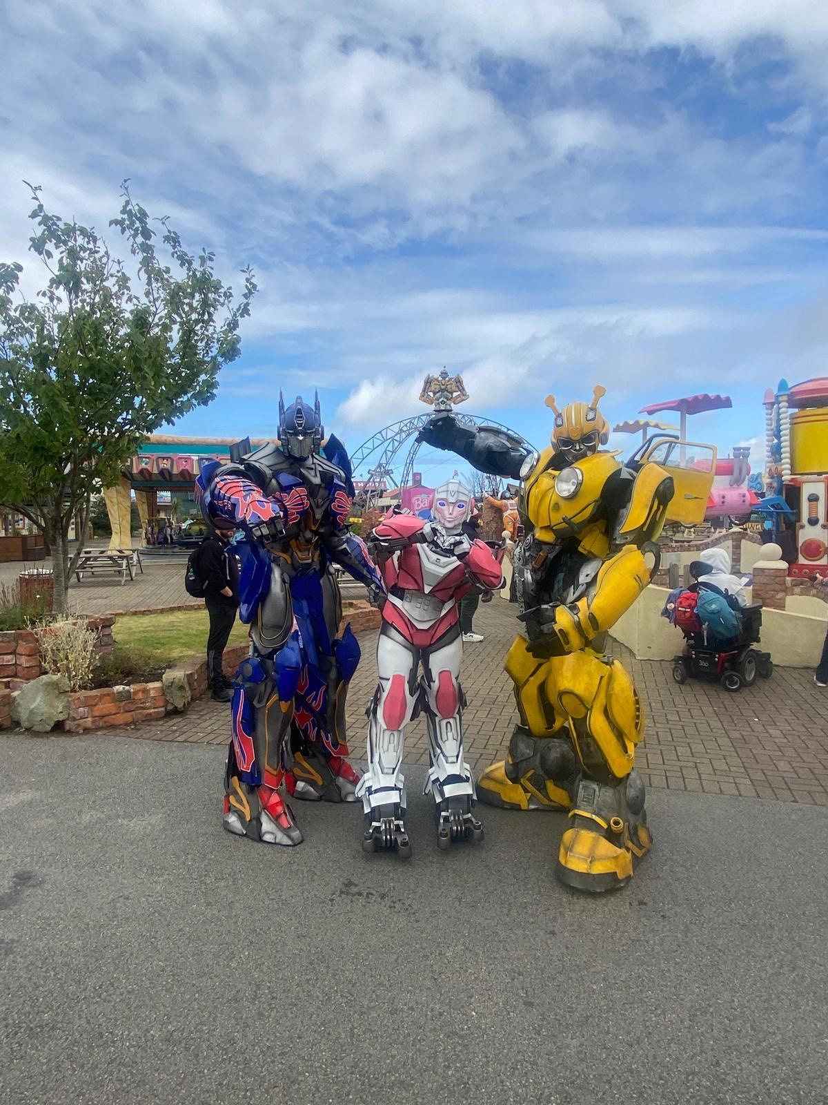 OUT OF THIS WORLD – AUTOBOTS